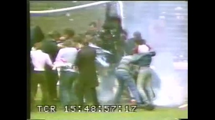 Шокиращи кадри от 1985 стадион Братфорд изгаря и взима жертви
