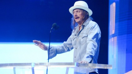 Kid Rock gets serious about life on the road in WWE: WWE Hall of Fame 2018 (WWE Network Exclusive)