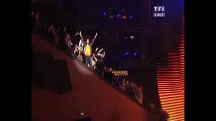 Nadiya & Enrique Iglesias - Tired Of Being Sorry (at Nrj Music Awards 2009)
