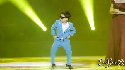 Малкия кореец от Gangnam Style се разцепва на песента