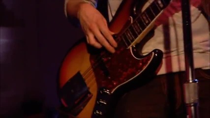 Noel Gallagher - (stranded On) The Wrong Beach - Live at Bbc