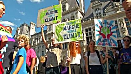 Хиляди демонстрират във Франция срещу климатичните промени