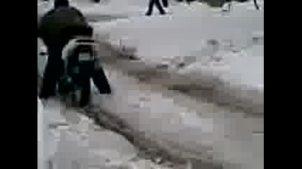 Видео000.3gp