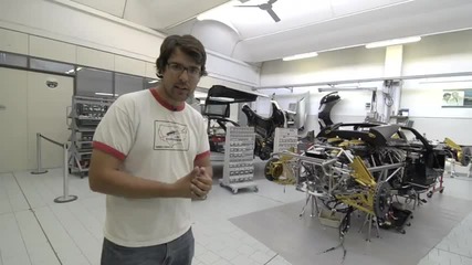 Behind_the_scenes_at_pagani