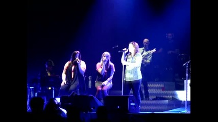 Kelly Clarkson Already Gone Live Seattle November 2009 