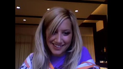 Ashley Tisdale Se Smee :D