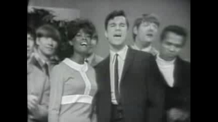 D. Warwick & Others - Blowing In The Wind