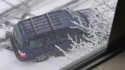 Водачите на Сиатъл в два инча сняг