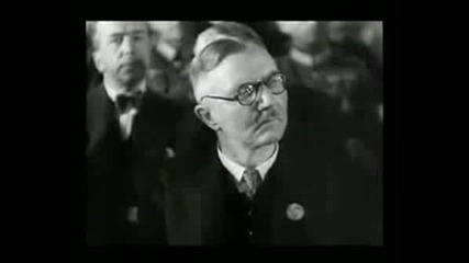 Adolf Hitler разпява за концертите на пайнер лято 2008 - Пародия 