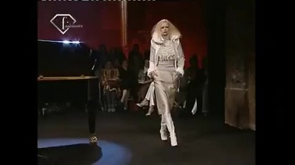 fashiontv Ftv.com - Viktor & Rolf Fall Winter 2005 2006 