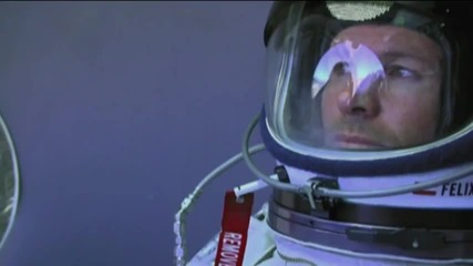 Redbull Stratos_ Моментът Феликс Баумгартнер скочи 14-ти октомври 2012 г.