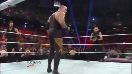 " Щит " се опитват да нападнат Гробаря - Wwe Raw 08.04.2013
