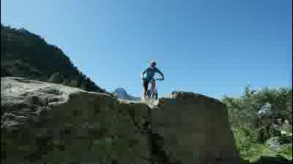 Danny Macaskill Riding in the Latest Nuit de la Glisse Film- Instant