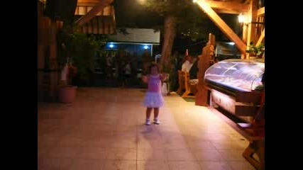 Моника Танцува В Созопол