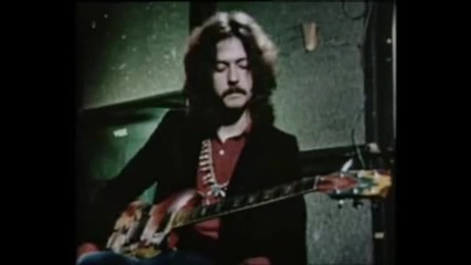 Eric Clapton Shows Some Guitar Skills