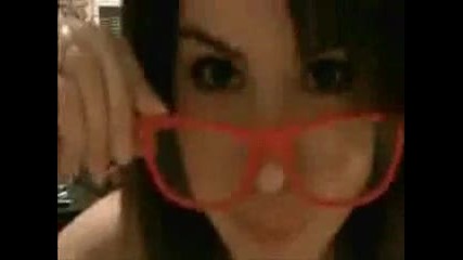 selena goes crazy