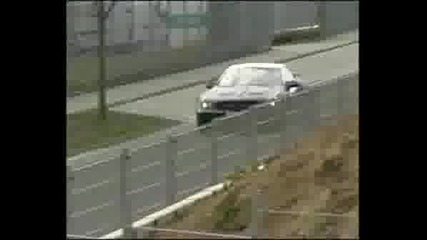 Мн Яка Кола!?