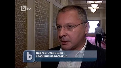 Заплаха или предизборна провокация: Взривиха колата на Сашо Диков