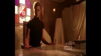 Smallville.s08e01.hdtv.xvid - Dotpocketpcvga.avi