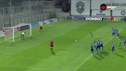 Дузпа съвсем постави Черно море на колене - 0:4