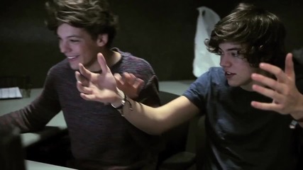 One Direction - Интервю с Хари ( Vevo Lift )