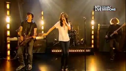 (hd) Selena Gomez & the Scene - Naturally (mtv Session) Live Session Video (hd)