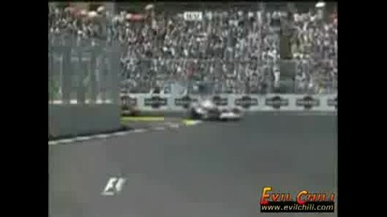 Kimi Raikkonen-Повлича човек от екипа