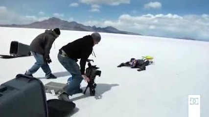 Невероятно шофиране върху лед - Ken Block and Travis Pastrana