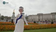 Кралица Елизабет като Барби