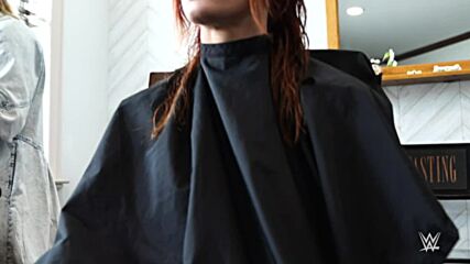 Becky Lynch reveals a new haircut ahead of WrestleMania 38