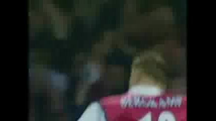 10 Години Dennis Bergkamp