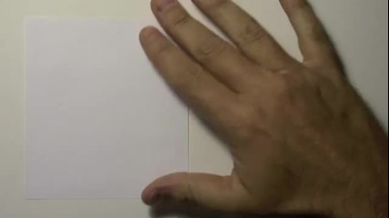 Реалистично рисуване:смачкан лист хартия.