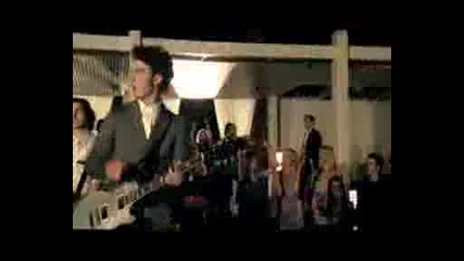 jonas brothers - burnin up 