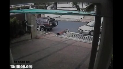 Тази кола със сигурност я кара жена !! ;d