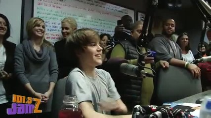 Justin Bieber in the Jamz Studio with Super Snake.flv