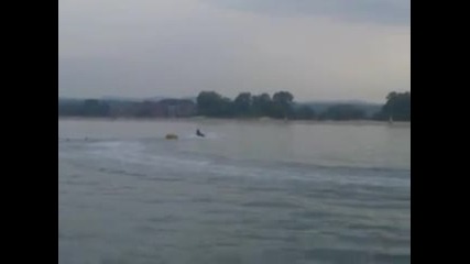 Яко изхвърляне в Приморско на южния плаж