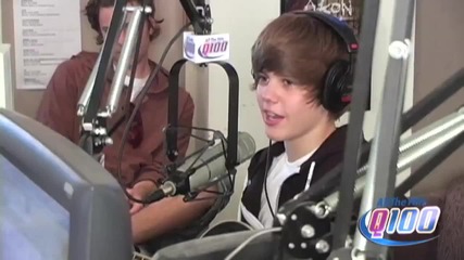 Justin Bieber sings The Climb 