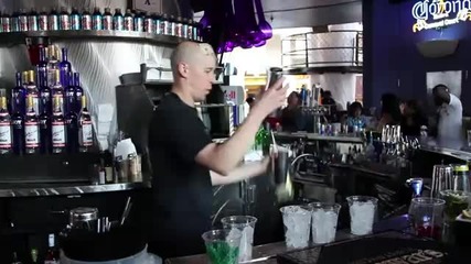 Най-добрият барман ! Carnaval Bar in Las Vegas
