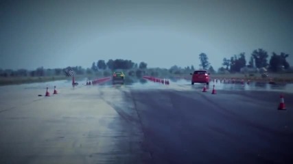 Nissan Gt-r 900 Hp Vs. Toyota Corolla Ts Drag Race