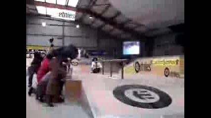 Etnies Skateboarding