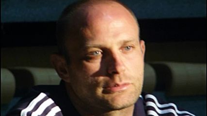 Папазов като Тодор Живков, вече почти готов с програма и селекция на националния