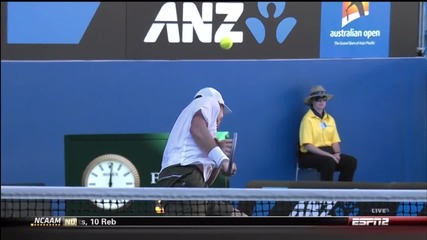 Australian Open 2012 1/8 Финал : Алмагро удря Бердих в ръката при отиграване на мрежата