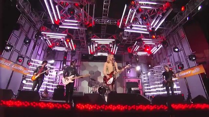 Hole - Skinny Little Bitch (live on Jimmy Kimmel) 