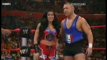Wwe Raw 26/10/09 - Melina & Santino Marella vs. Jillian & Chavo Guererro 