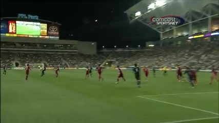 Красивият гол на Карлос Руис срещу Чикаго Файър