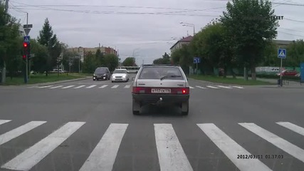 Светофара '' зацепи '' и стана страшно