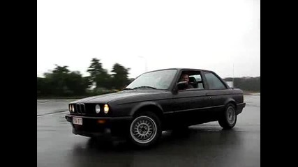 E30 325i
