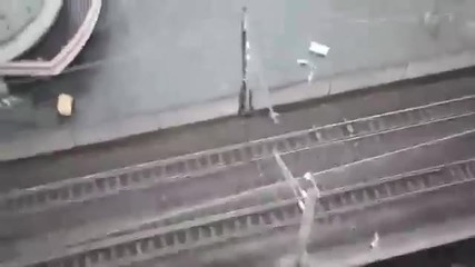 Драматично видео от цунамито в Япония