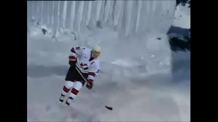 Bbc - Полярни мечки играят хокей