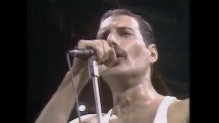 Queen - We Will Rock You and We Are The Champion - Live 